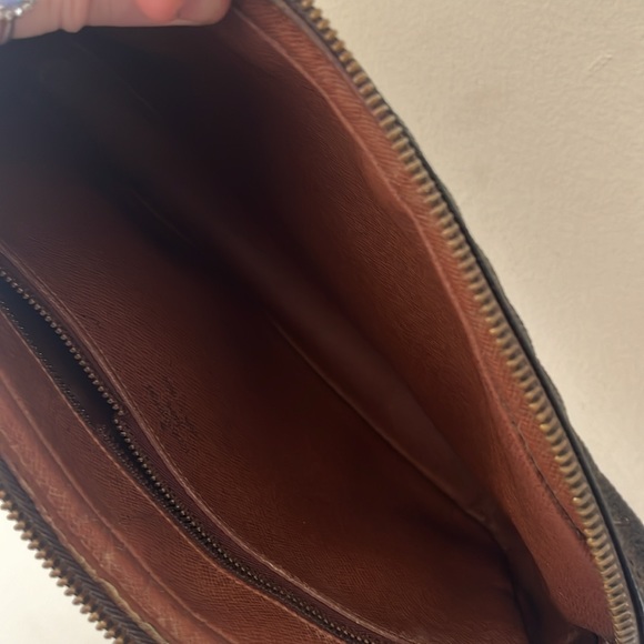 Louis Vuitton Mono Wristlet - Picture 3 of 8